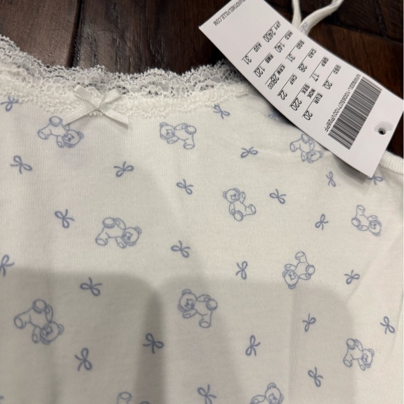 Brandy Melville Top - Picture 2 of 2